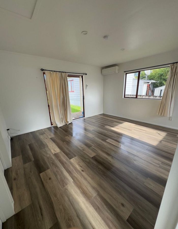 Charming 2 Bedroom Home with excellent location - Ansicht 2