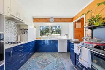 41 Rangiotu Road, Himatangi Beach