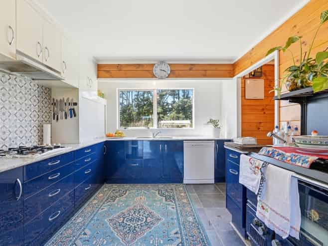 41 Rangiotu Road, Himatangi Beach