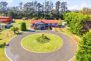 41 Rangiotu Road, Himatangi Beach