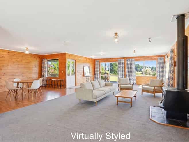 41 Rangiotu Road, Himatangi Beach