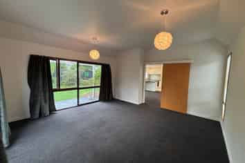 8A Braco Place, Burnside