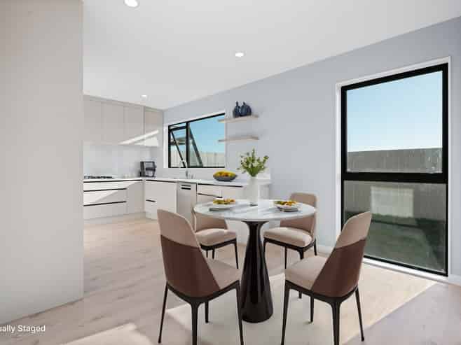 8 Taipahitini Road, Karaka