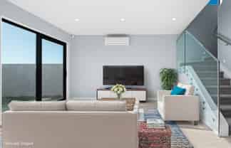 8 Taipahitini Road, Karaka