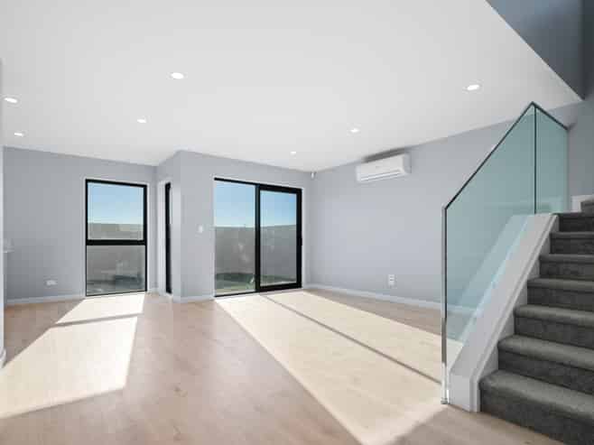 8 Taipahitini Road, Karaka