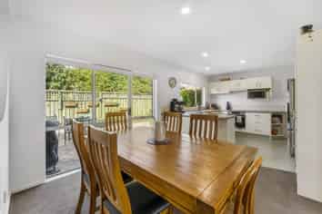 8/45 Kiddle Drive, Hilltop