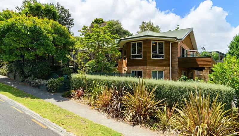 1 Mulberry Lane, Bellevue