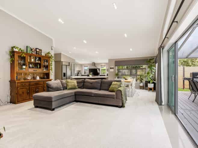 10 Tallentire Crescent, Huntington