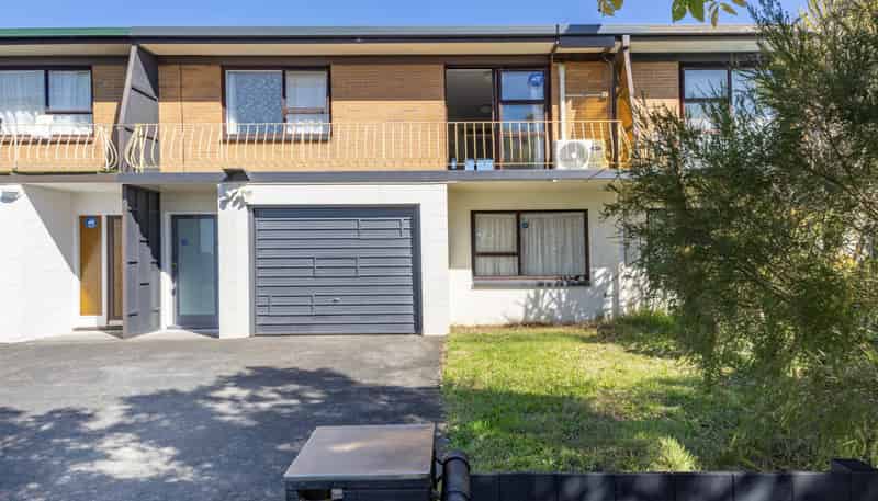 2/2 Northall Road, New Lynn