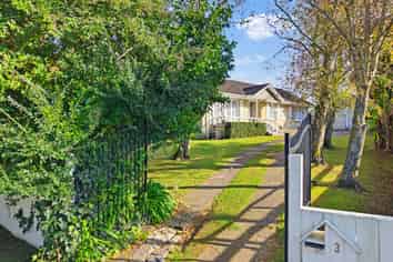 3 Joanna Place, Deanwell