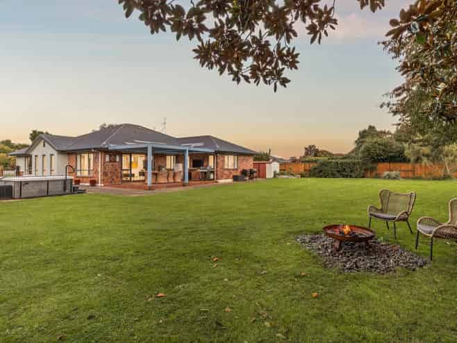 200 The Oaks Drive, Cambridge