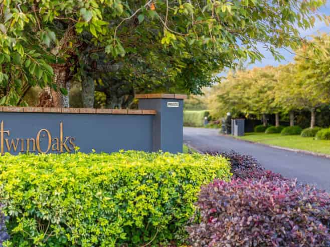 200 The Oaks Drive, Cambridge