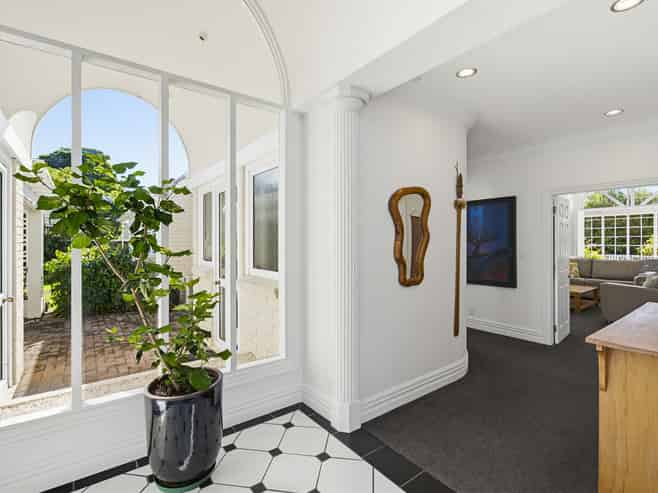 1 Maple Lane, Waikanae