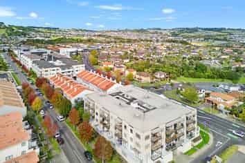 2/124 Stancombe Road, Flat Bush