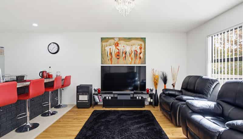 2/124 Stancombe Road, Flat Bush