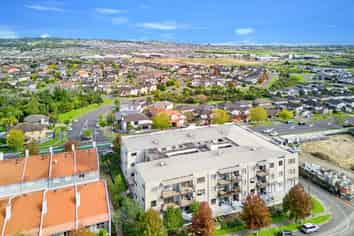 2/124 Stancombe Road, Flat Bush