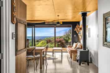 6831f Shwy 6, Charleston