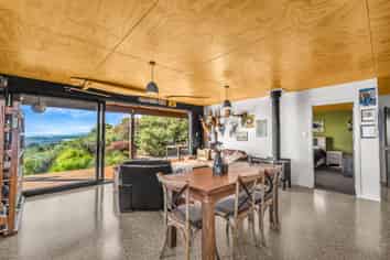 6831f Shwy 6, Charleston