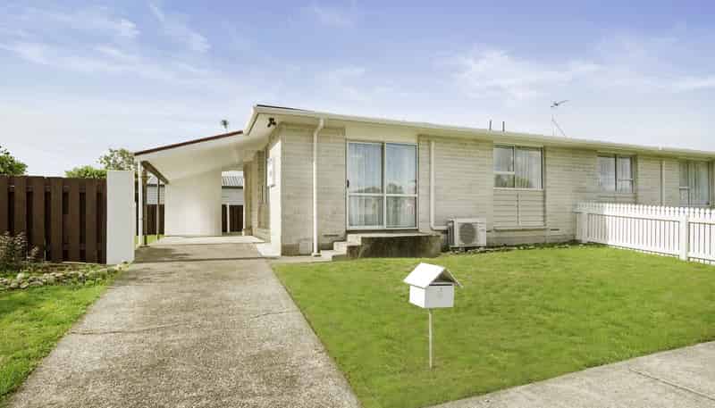 12 Tacoma Drive, Totara Park