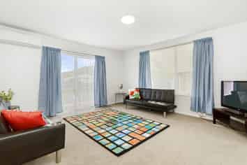 12 Tacoma Drive, Totara Park