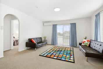 12 Tacoma Drive, Totara Park