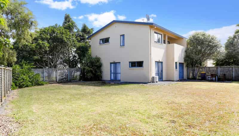 1 Albizia Avenue, Henderson