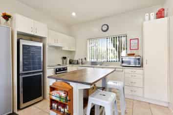 1 Albizia Avenue, Henderson