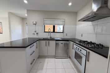 21 Bangla Place, Massey