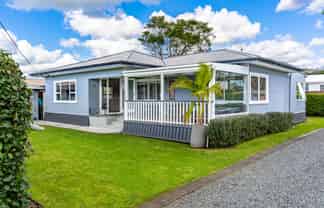 12 Argyle Street, Waipu