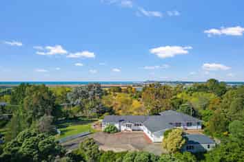 36 Longview Rd, Poraiti
