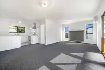 2/302a The Ridgeway, Stoke