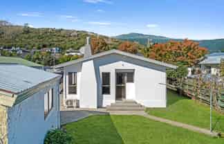 2/302a The Ridgeway, Stoke