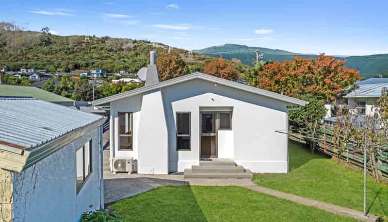 2/302a The Ridgeway, Stoke