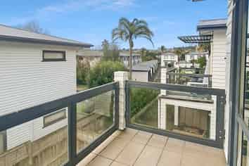 140/2 Armoy Drive, East Tamaki