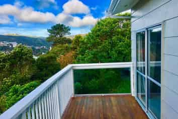 92 Thurleigh Grove, Karori