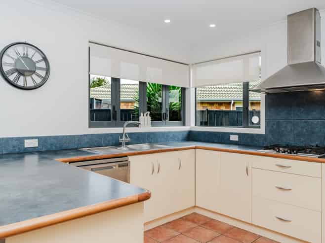 9 Logan Court, Chartwell