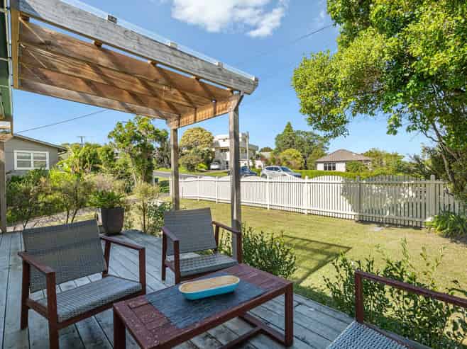 31 Hillcrest Road, Hatfields Beach