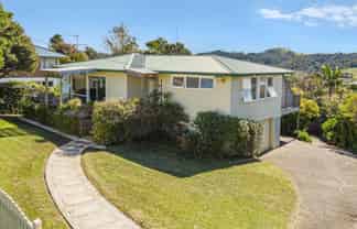 31 Hillcrest Road, Hatfields Beach