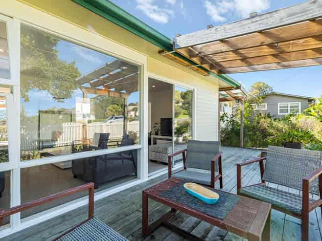 31 Hillcrest Road, Hatfields Beach