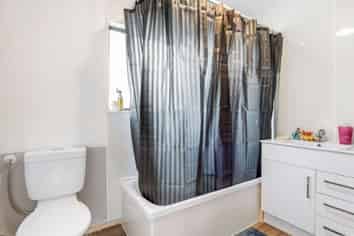 1A Kusabs Road, Mangakakahi