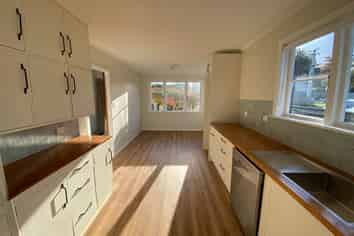 82 Totara Street, Lansdowne