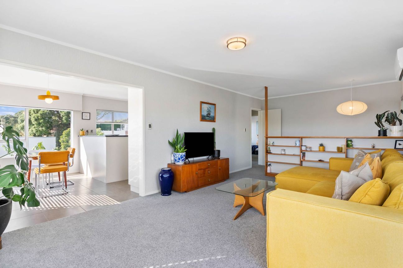 Large 180 Sqm Unit With Views - Vista 2