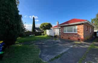 98 Portage Road, New Lynn