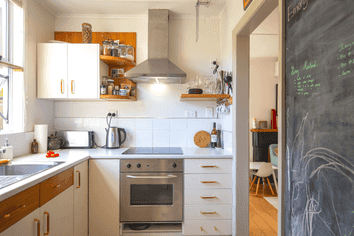 55 Wainui Rd, Raglan