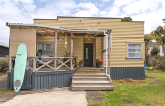 55 Wainui Rd, Raglan