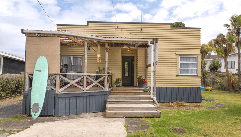 55 Wainui Rd, Raglan