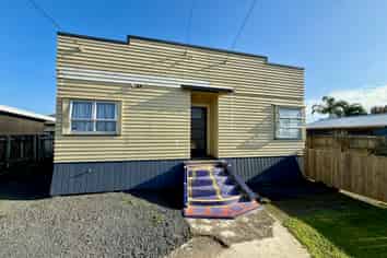 55 Wainui Rd, Raglan