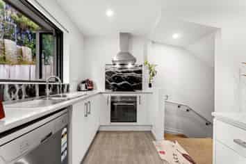 18 Akeake Lane, Albany