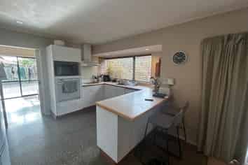 4 Mirabell Place, Golflands