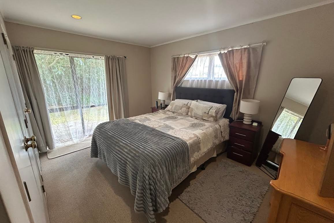 Four Bedrooms Family Home In Golflands - Więcej